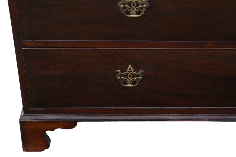 Georgian mahogany chest of drawers View VIII