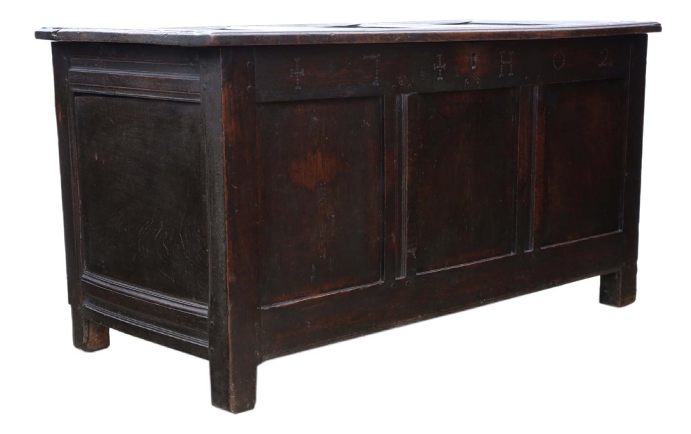 18th Century oak coffer View VI