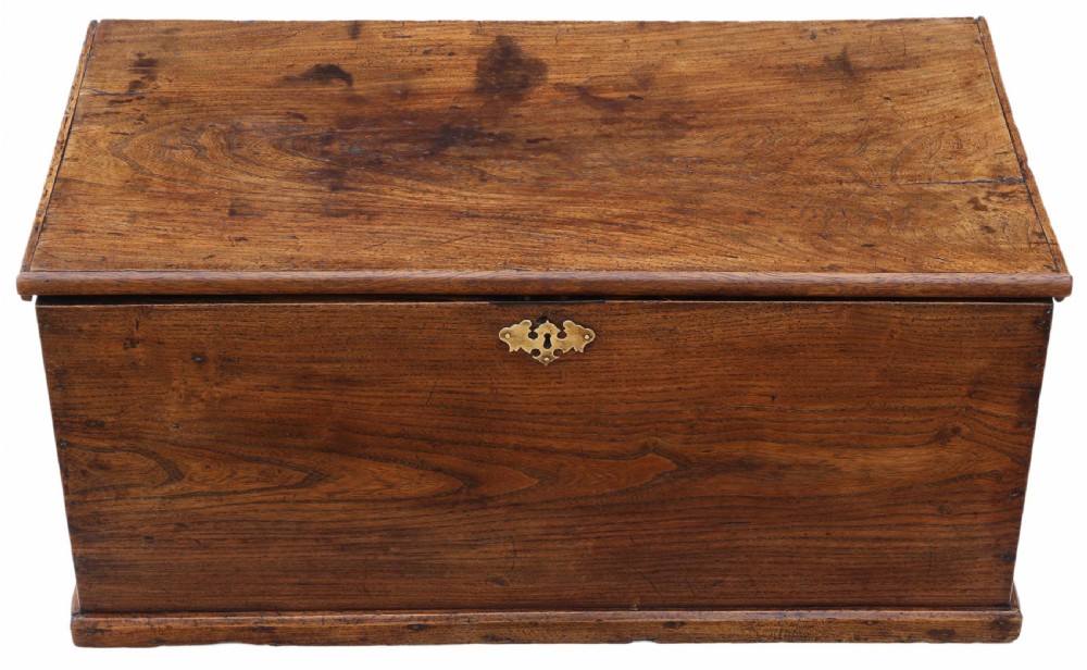 18th Century elm coffer View II