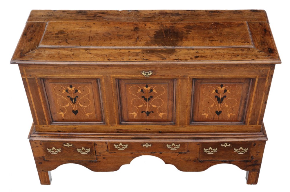 Georgian decorative inlaid coffer  View II