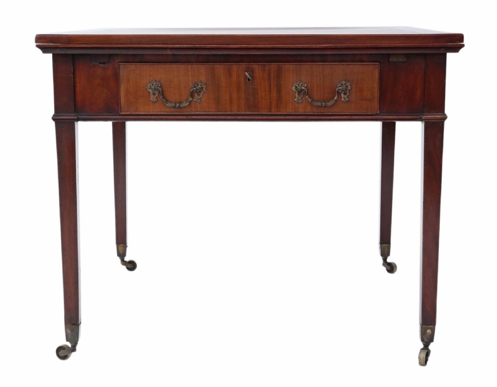 Gillows Victorian mahogany extending dining table View IV