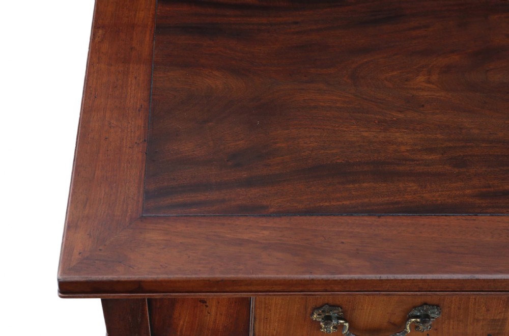 Gillows Victorian mahogany extending dining table View IX