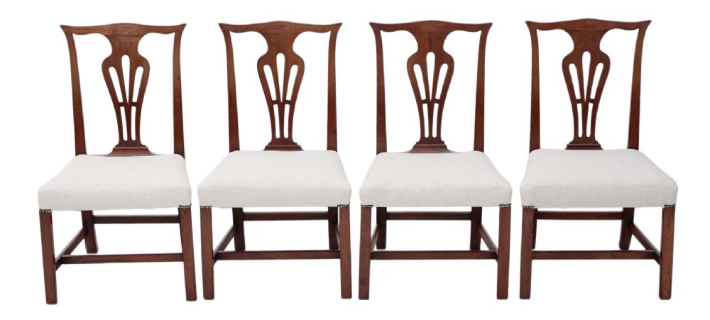 Set of 4 Georgian mahogany Chippendale style dining chairs
