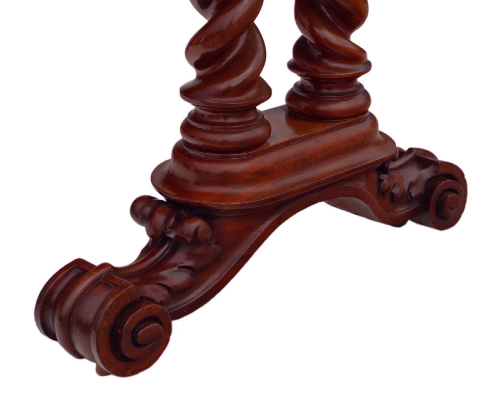 Victorian mahogany kidney desk View VIII