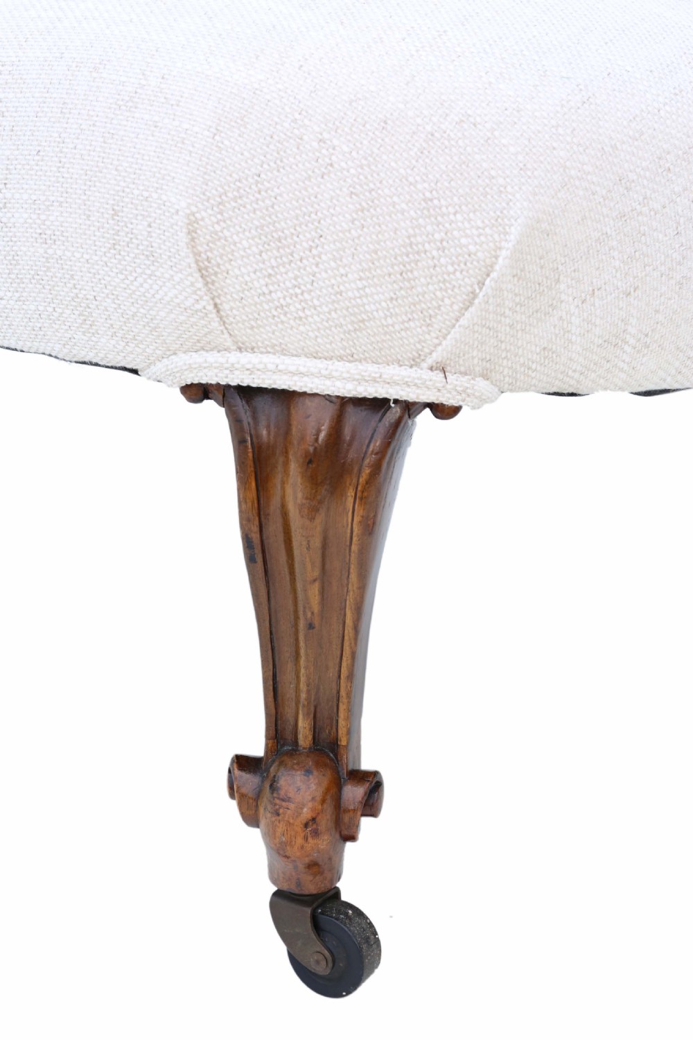 Victorian C1870 walnut chaise longue View V