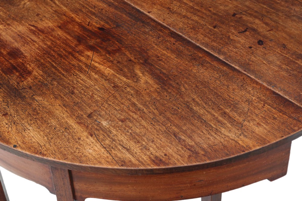 Georgian C1800 mahogany dining table View III