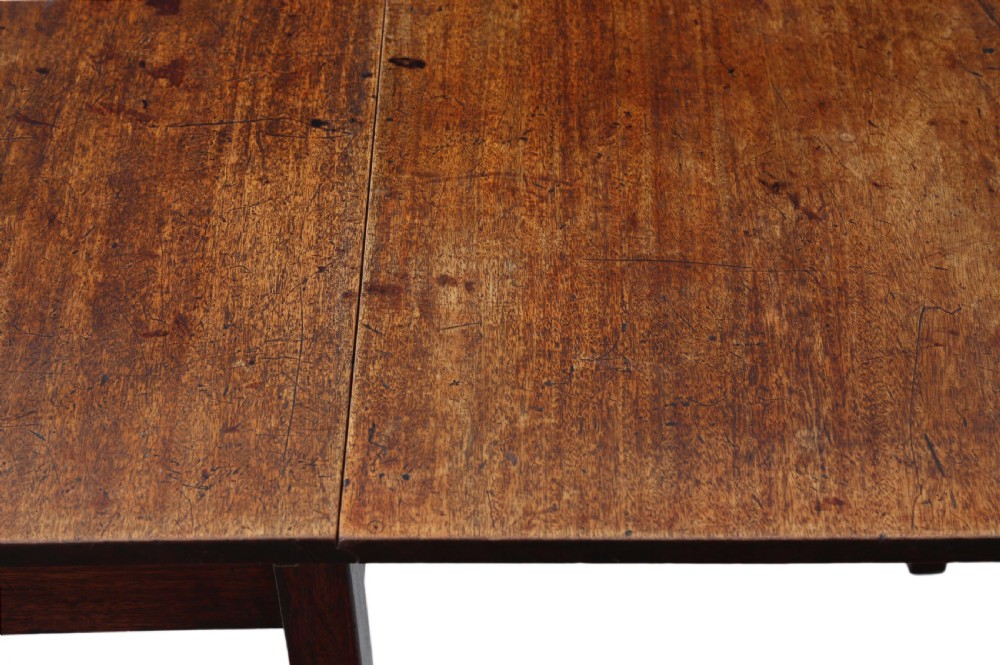 Georgian C1800 mahogany dining table View VI