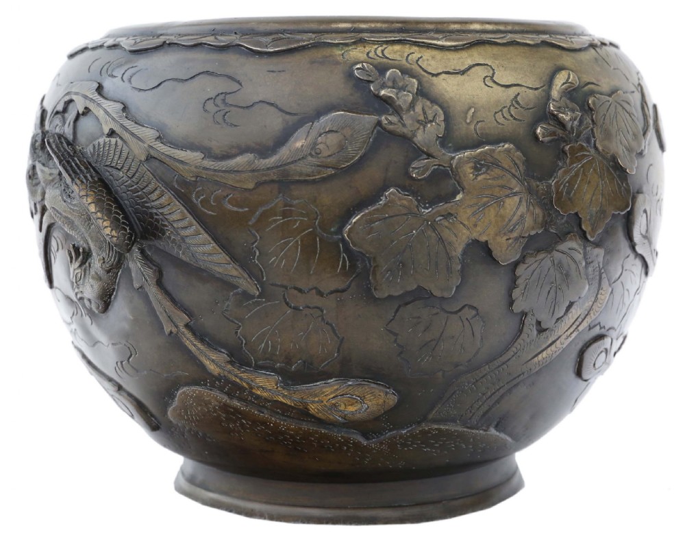 Antique large Oriental Early 20C bronze jardiniere planter bowl View III