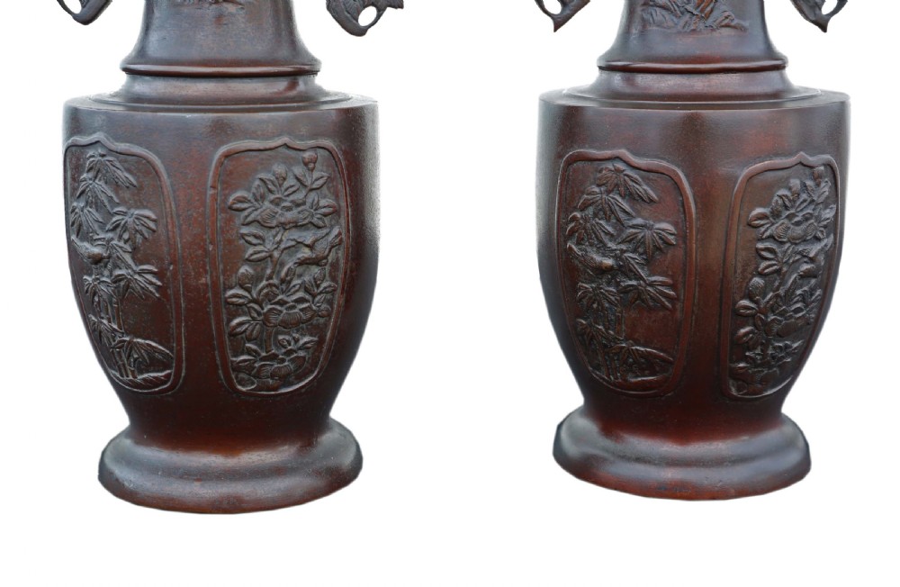 Large pair of Japanese bronze vases Meiji period  View III