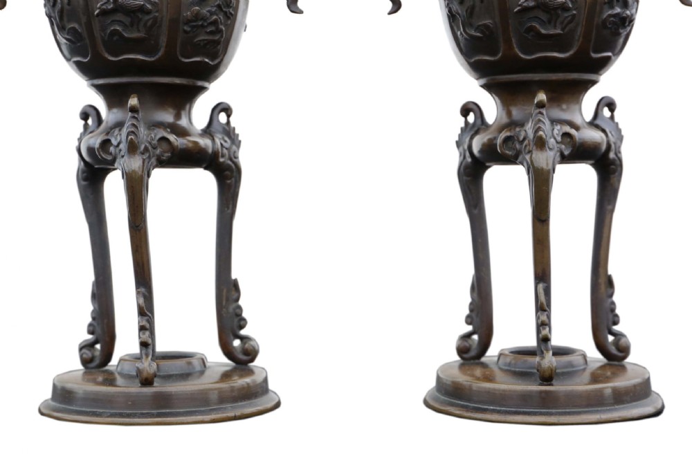 19th Century pair of Chinese bronze vases View II