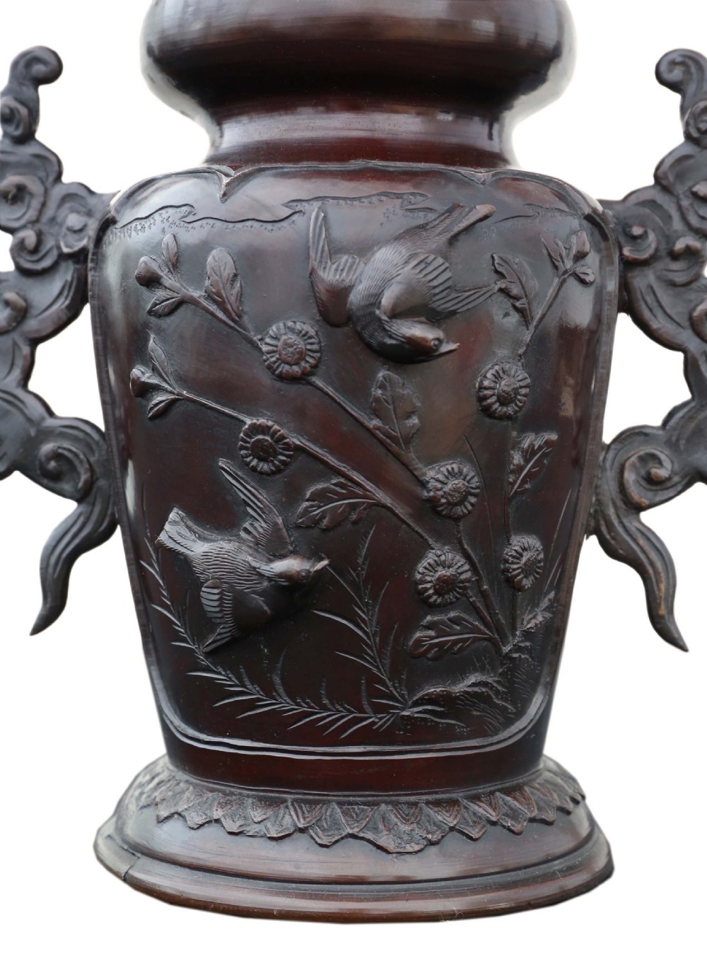 Japanese bronze vase early Meiji period View III