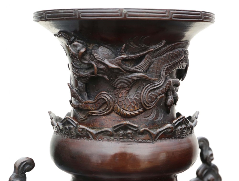 Japanese bronze vase early Meiji period View VI