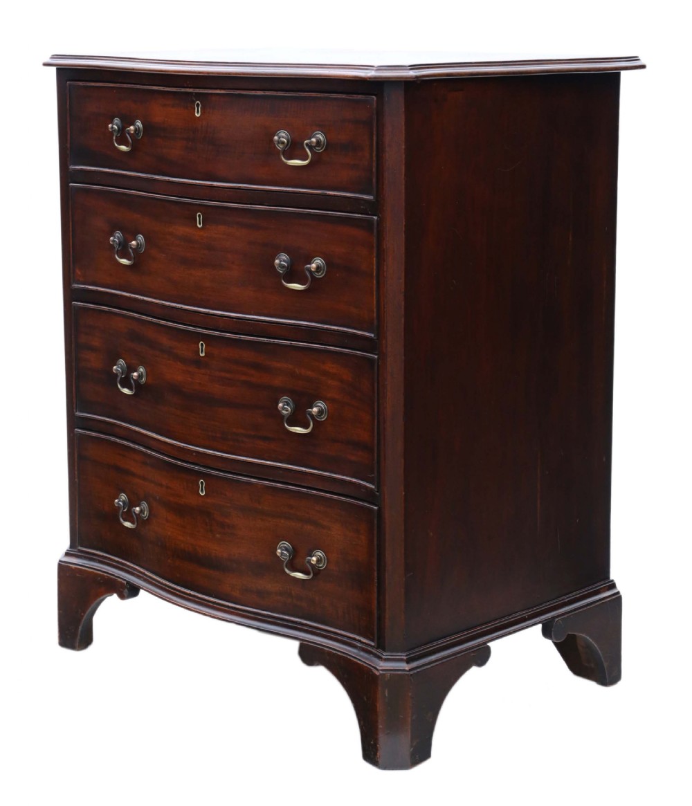 Small serpentine mahogany chest of drawers 19th Century View IV