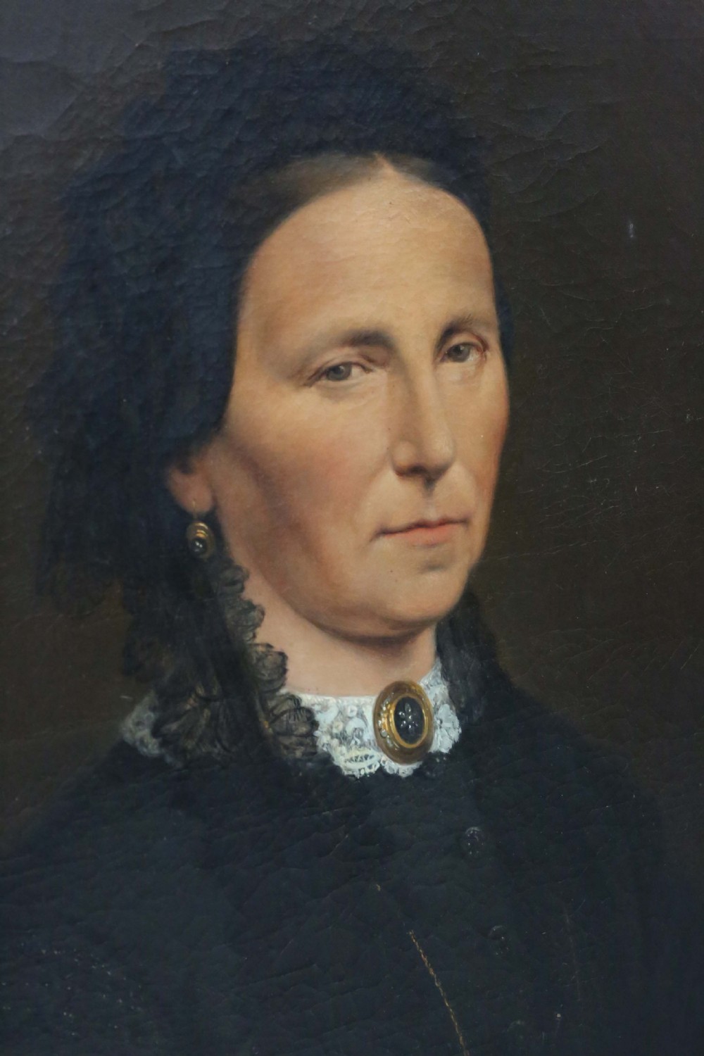 Antique oval oil on canvas portrait painting of a lady View II