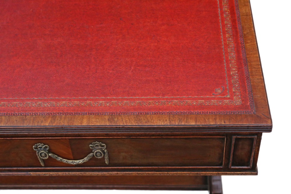 Flame mahogany writing table View IX