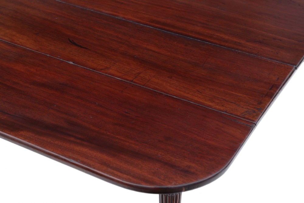 Gillows mahogany extending dining table View VI