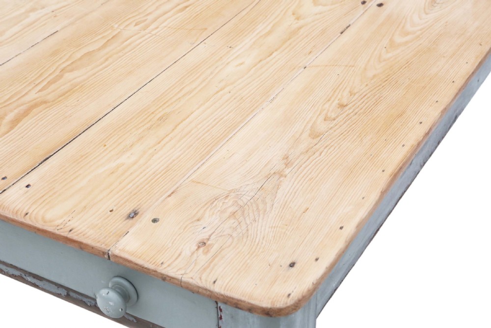 Pine scrub top kitchen table View III