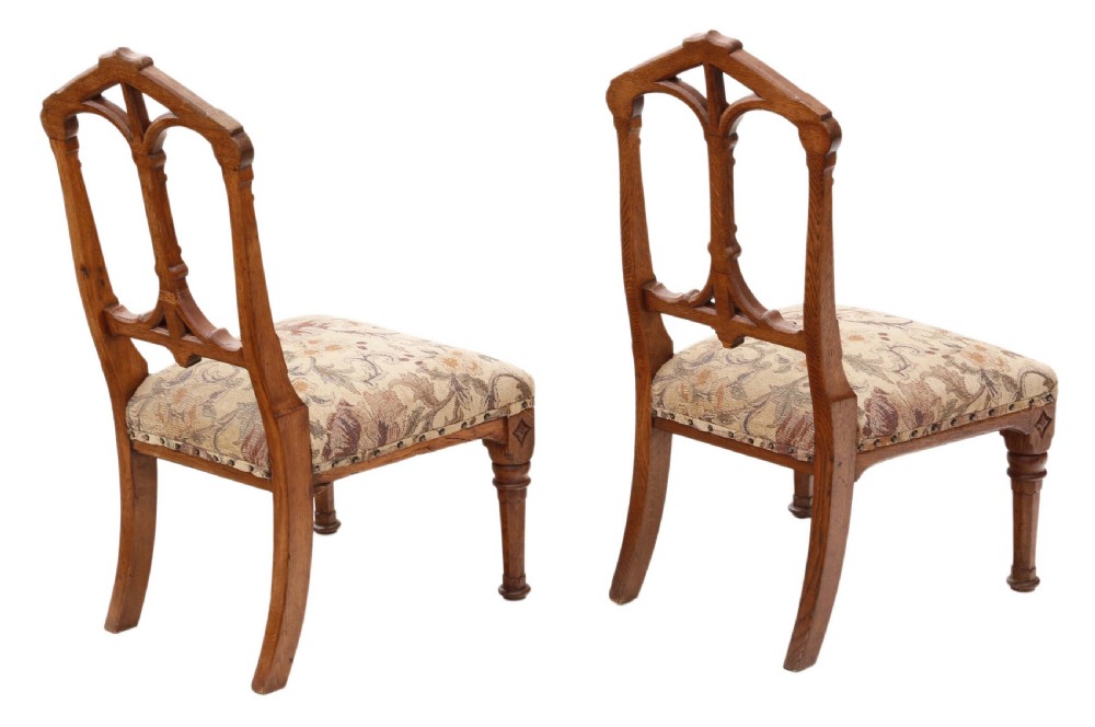 Pair of Gothic oak side chairs View IV