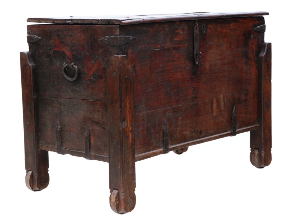 Indian/ Oriental hardwood coffer View VII
