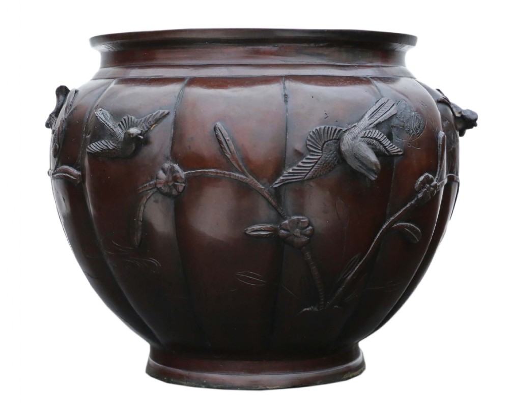 ANTIQUE LARGE FINE QUALITY ORIENTAL JAPANESE BRONZE  PLANTER CENSOR MEIJI PERIOD 19TH CENTURY View II