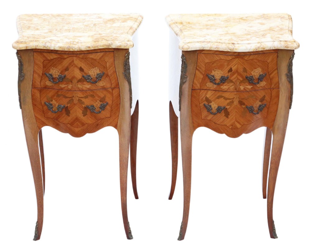 ANTIQUE FINE QUALITY PAIR OF FRENCH MARQUETRY BEDSIDE TABLES 