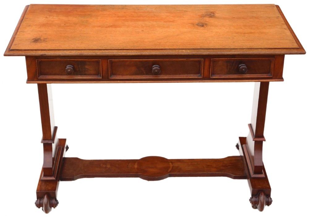 Antique quality 19th Century mahogany writing table