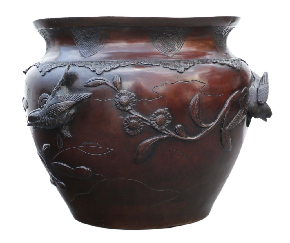 Antique large fine quality Oriental Japanese 19th Century Meiji Period bronze Jardinière planter View IV