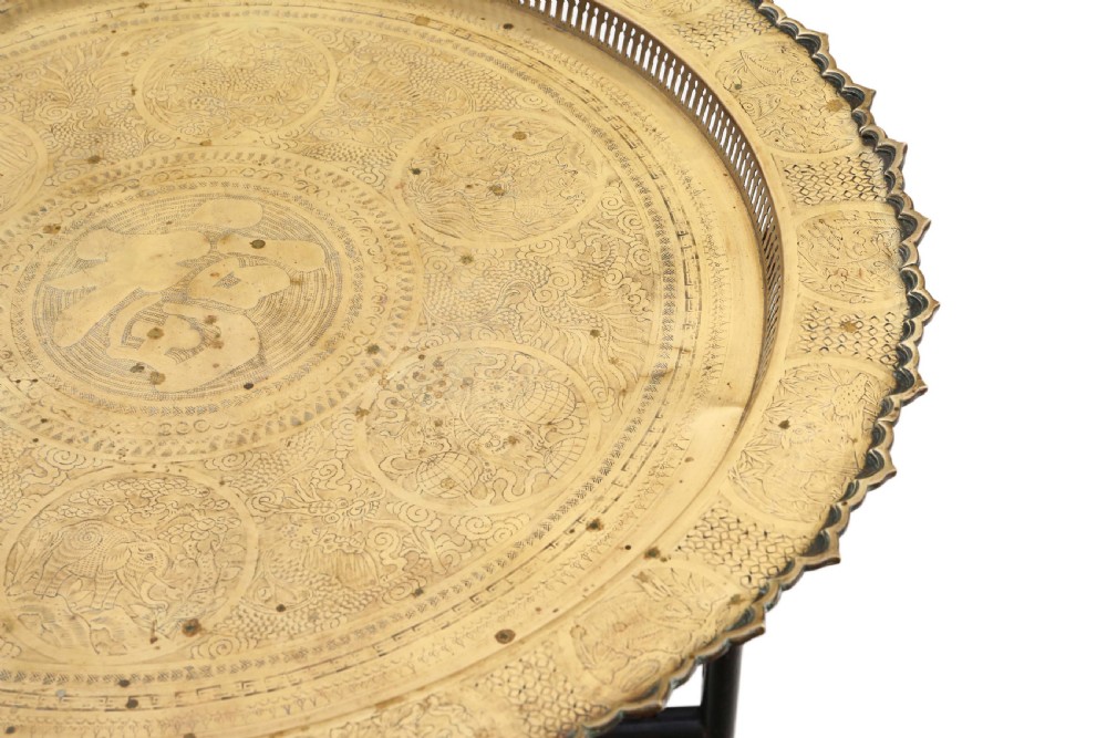 Antique quality very large oriental brass charger tray coffee table on ebonised stand C1920 View V