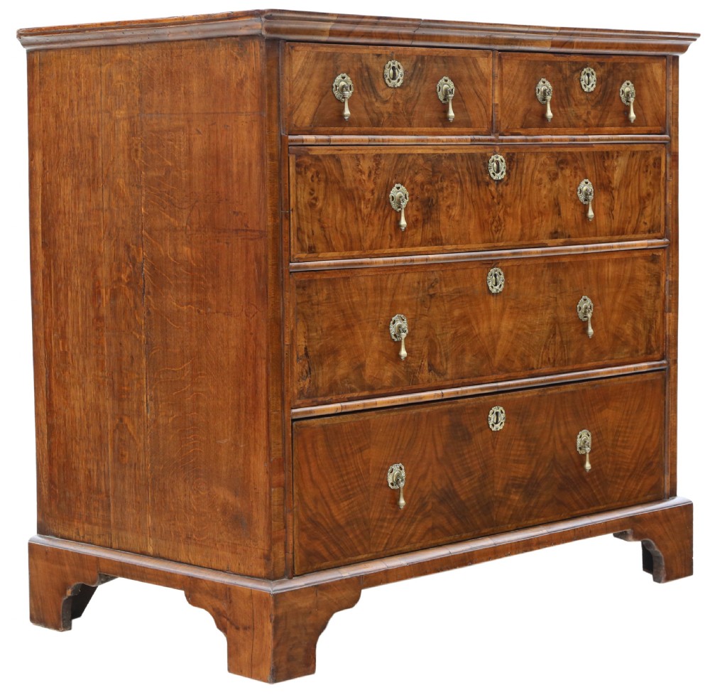 Antique fine quality 18th Century figured walnut chest of drawers View II