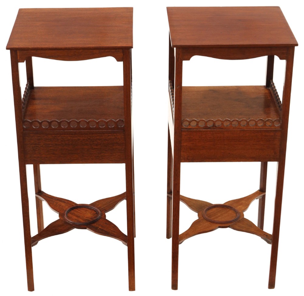 Antique fine quality pair of Georgian early 19th Century mahogany bedside tables View V