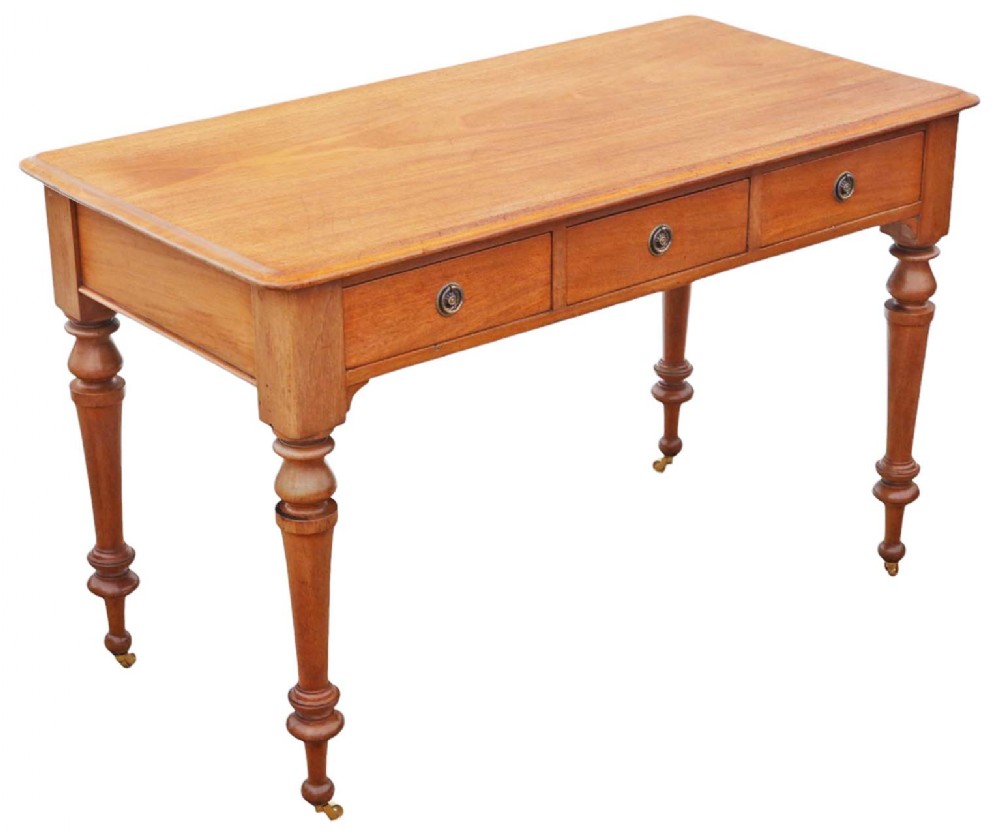 Fine Quality Antique Mahogany Writing Table - 19th Century