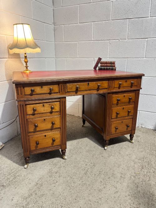 Antique 19th Century Mahogany Free-standing Pedestal Desk