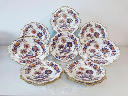 fig 1. Antique Minton dropped shell dessert service c.1820s in imari colours