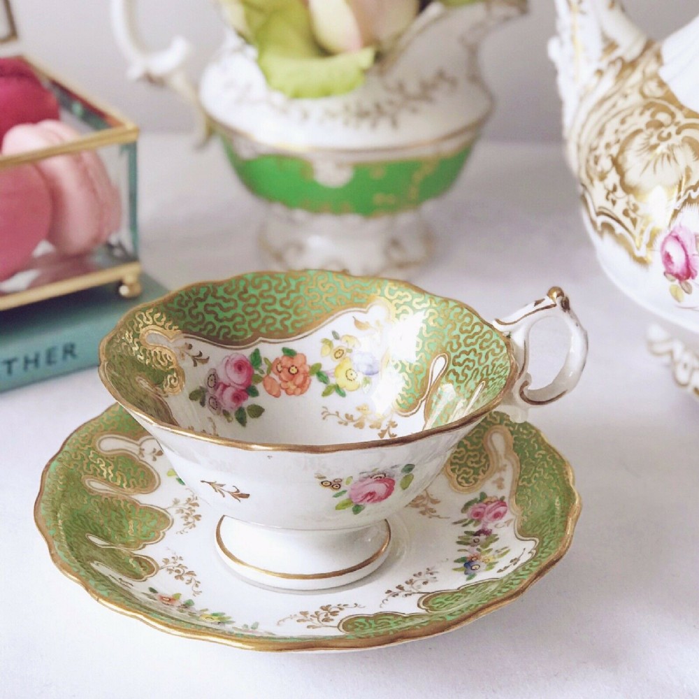 H and R Daniel second bell shape teaccup and saucer duo, patt 6824