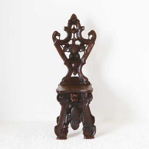 ITALIAN CARVED WALNUT SGABELLO HALL CHAIR C1900 - ADDITIONAL PHOTO 1