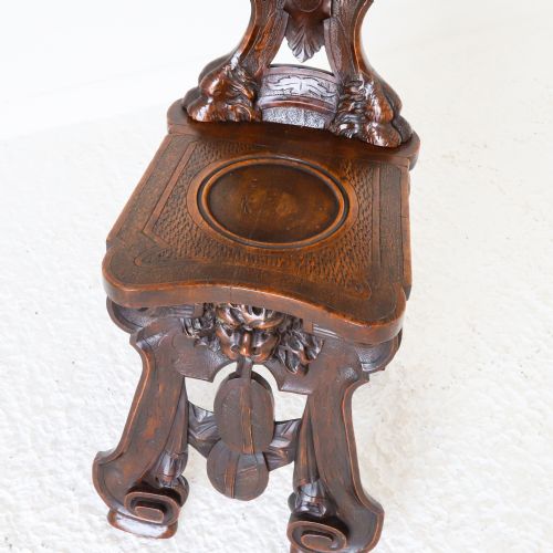 ITALIAN CARVED WALNUT SGABELLO HALL CHAIR C1900 - ADDITIONAL PHOTO 4