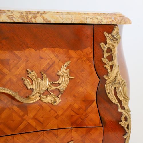 FRENCH COMMODE WITH PARQUETRY INLAY OF KINGWOOD AND TULIP WOOD - ADDITIONAL PHOTO 3