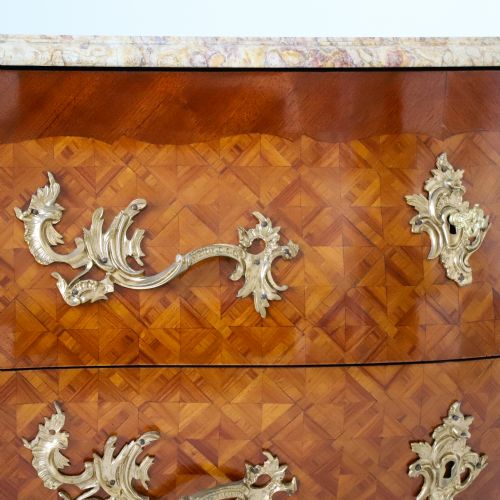 FRENCH COMMODE WITH PARQUETRY INLAY OF KINGWOOD AND TULIP WOOD - ADDITIONAL PHOTO 5