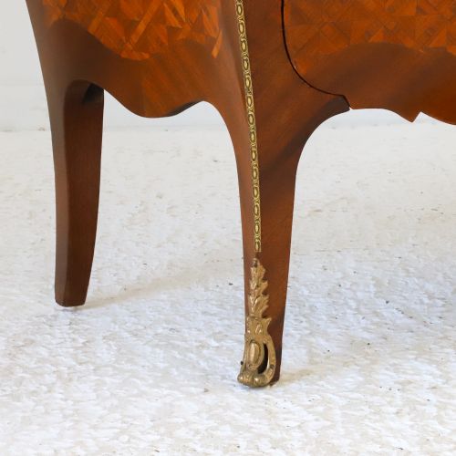 FRENCH COMMODE WITH PARQUETRY INLAY OF KINGWOOD AND TULIP WOOD - ADDITIONAL PHOTO 11