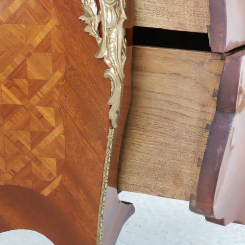 FRENCH COMMODE WITH PARQUETRY INLAY OF KINGWOOD AND TULIP WOOD - ADDITIONAL PHOTO 20