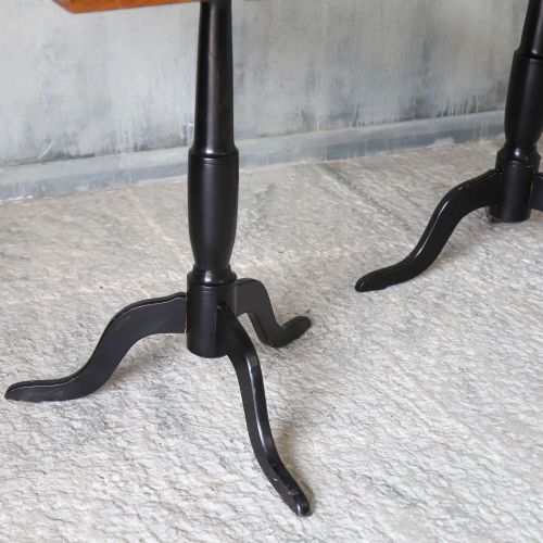 PAIR OF 19TH CENTURY GEOMETRIC PARQUETRY INLAY TOP SIDE TABLES - ADDITIONAL PHOTO 5