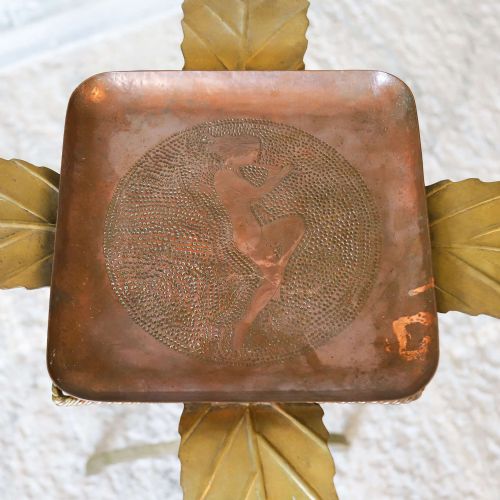 ITALIAN 1920S ART NOUVEAU BRASS SIDE TABLE WITH ENGRAVED COPPER TRAY - ADDITIONAL PHOTO 4