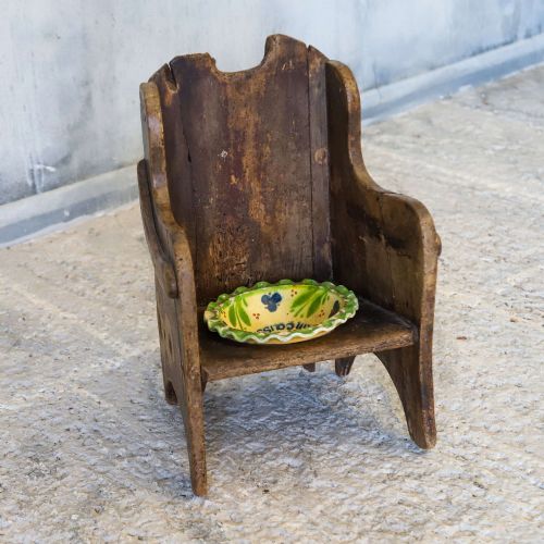 18THCENTURY WELSH PAINTED SYCAMORE CHILDS COMMODE CHAIR - ADDITIONAL PHOTO 4