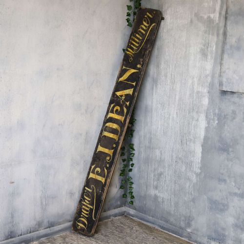 EDWARDIAN MILLINER DRAPERS HANDPAINTED SHOP SIGN IN PINE EARLY 20TH CENTURY - ADDITIONAL PHOTO 6