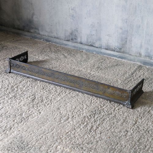 ENGLISH BRASS STEEL ART NOUVEAU FIREPLACE FENDER WONDERFULLY PATINATED C1890 - ADDITIONAL PHOTO 1
