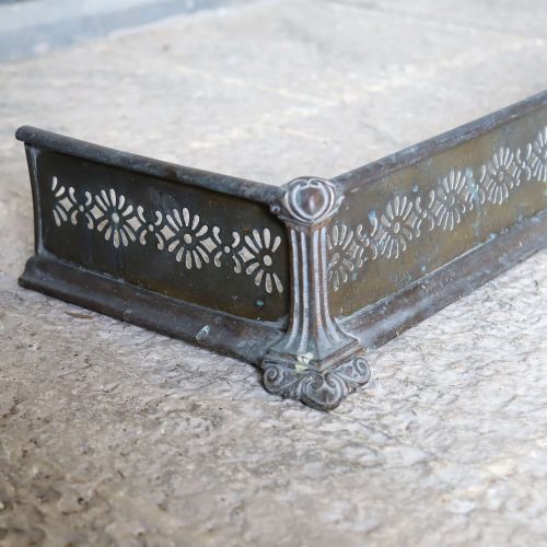 ENGLISH BRASS STEEL ART NOUVEAU FIREPLACE FENDER WONDERFULLY PATINATED C1890 - ADDITIONAL PHOTO 6
