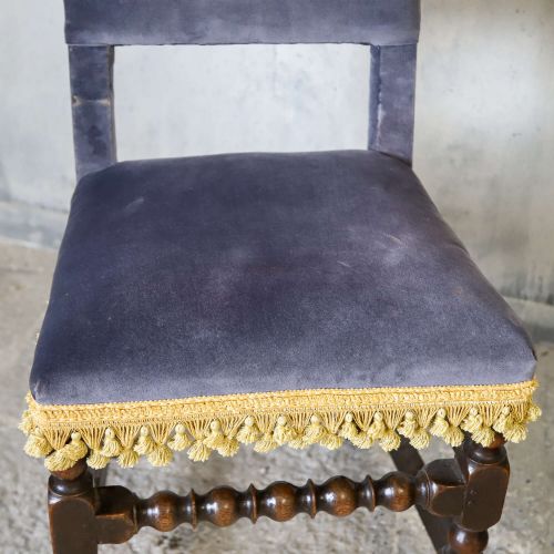 MATCHED PAIR SCOTTISH OAK ARMORIAL CLAN CHAIRS VELVET UPHOLSTERY HERALDIC CRESTS C 1650 - ADDITIONAL PHOTO 6