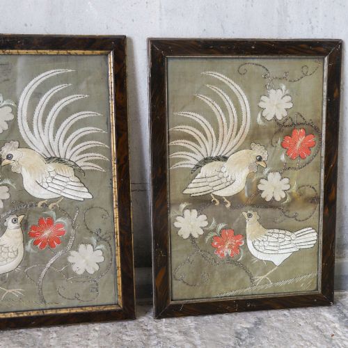 PAIR OF FRENCH SILK EMBROIDERIES OF COCKERELS HEN FAUX TORTOISESHELL FRAMES C 1870 - ADDITIONAL PHOTO 6