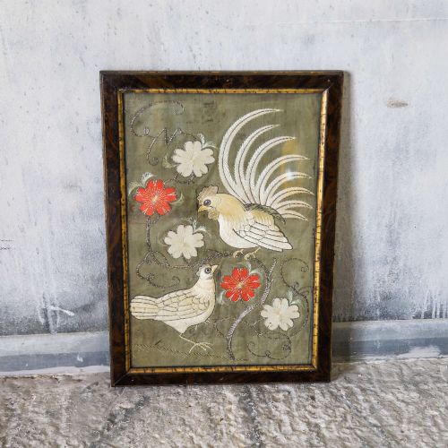 PAIR OF FRENCH SILK EMBROIDERIES OF COCKERELS HEN FAUX TORTOISESHELL FRAMES C 1870 - ADDITIONAL PHOTO 8