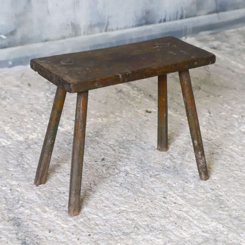 19TH CENTURY EASTERN EUROPEAN MILKING STOOL IN ORIGINAL GREEN PAINT - ADDITIONAL PHOTO 3